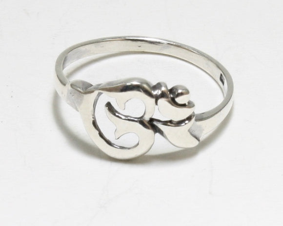 Om Symbol Hindu / Buddhist Charm Right-Hand Ring in Oxidized .925 Sterling  Silver - Walmart.com